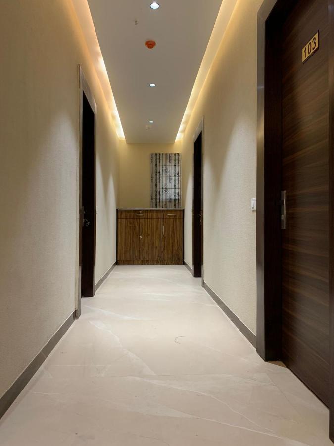 Hotel Alpine Plaza Shāhpur Exterior foto